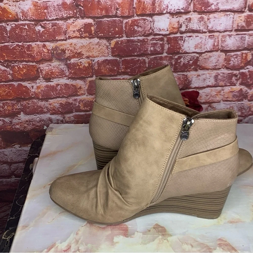 Blowfish Malibu Tan Wedge Stacked Heel Slouchy Ankle Booties